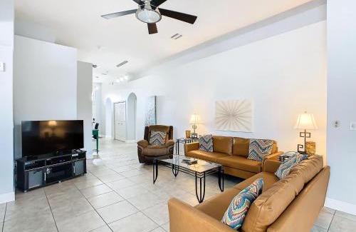 Haines City Casa | Cozy Calm Cottage