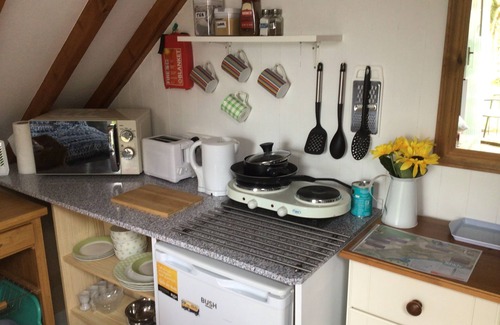 Camborne Apartamento | Cozy Camborne Studio Retreat with two single beds