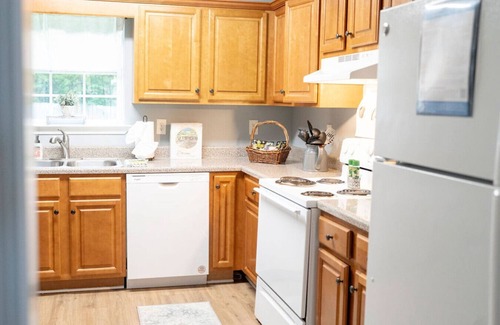 Auburn Apartamento | Cozy Camelia A - Comfortable Economy Stay