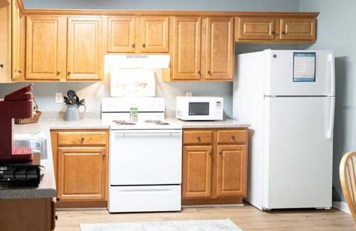 Auburn Apartamento | Cozy Camelia A - Comfortable Economy Stay