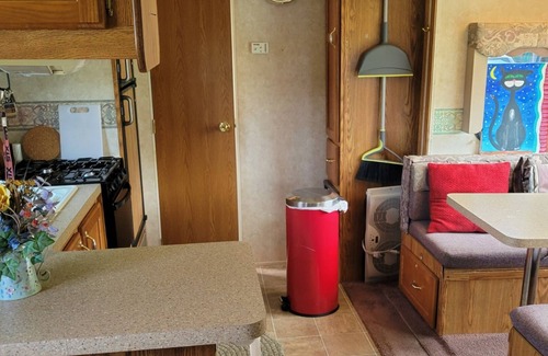 Christiansburg Cabina | Cozy Camper in Christiansburg