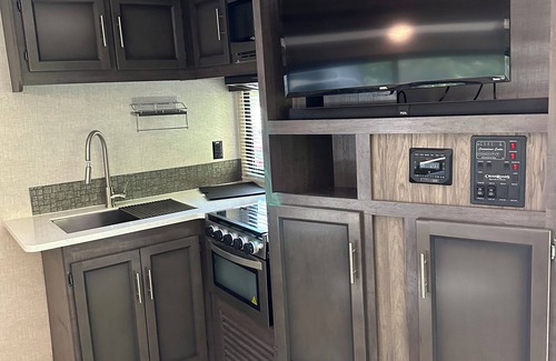 Griffin Alquiler De RV | Cozy campground in welcoming Griffin with AC