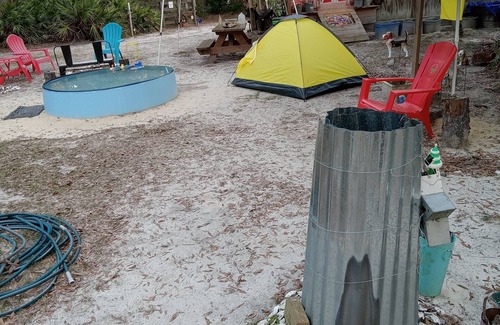 Chiefland Alquiler De RV | Cozy campground with WiFi in peaceful Chiefland