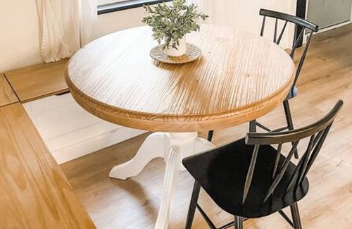 Reading Casa | Cozy Cape Cod with private HOT TUB