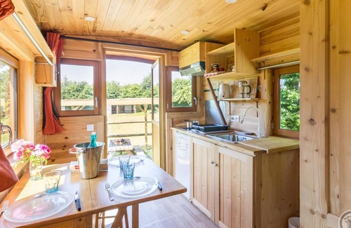 La Chapelle-Cecelin Apartamento | Vagón acogedor en naturaleza con wifi y cerca de caballos