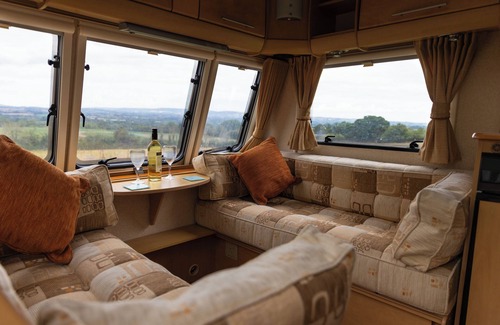 West Buckland Alquiler De RV | Cozy caravan perfect for 2