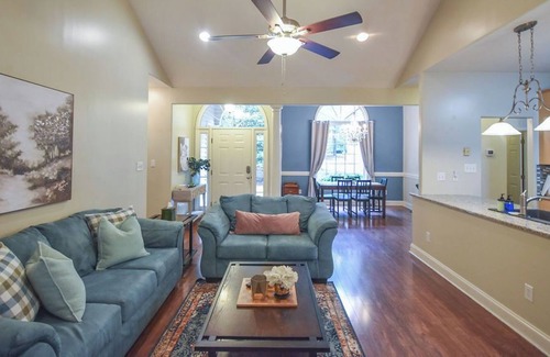Olivia Casa | Cozy Carolina Lakes 3 Bedroom