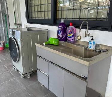 Kuching Casa | Cozy Casa Marbella Single Storey House