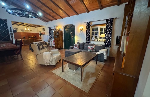 Alcobaca Casa | Cozy Casa Vimeiro Retreat