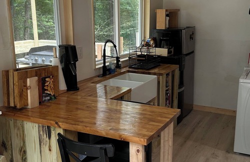 Long Eddy Cabina | Cozy Casita- Grill, Fire Pit, Pet-Friendly, Wifi