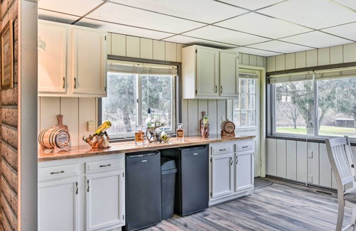 Cass City Casa | Cozy Cass City Retreat w/ Spacious Deck!