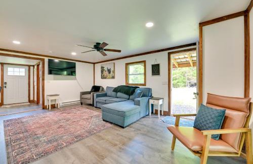 East Durham Casa | Cozy Catskills Cabin - 12 Mi to Windham Mountain!