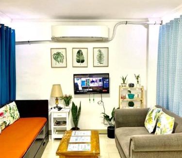Taguig Apartamento | Cozy Central - Near arca south signal taguig