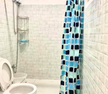Taguig Apartamento | Cozy Central - Near arca south signal taguig