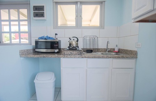 Boegoeroei Apartamento | Cozy, Central & Quiet ~ Close to the Beach ~ Pool!