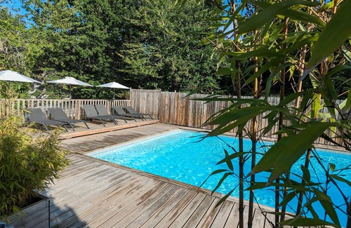 Biron Chalet De Esquí | Chalet íntimo en Biron con piscina compartida