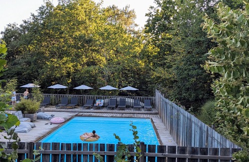 Biron Chalet De Esquí | Chalet íntimo en Biron con piscina compartida