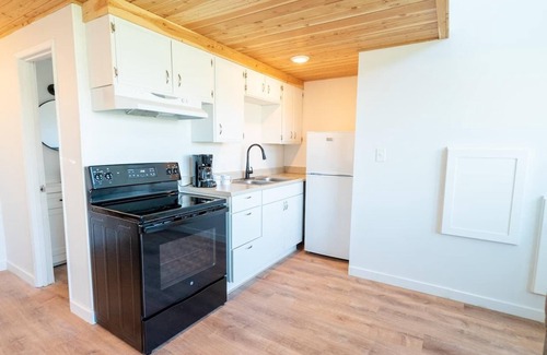 Ocean Shores Chalet De Esquí | Cozy Chalet in Ocean Shores located within steps from the beach