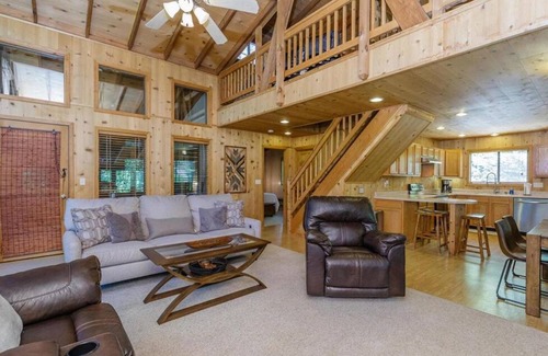 Wright City Chalet De Esquí | Cozy Chalet in the Woods http://www.innsbrook-resort.com/