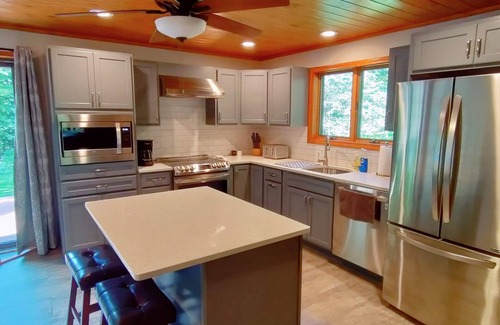 Mount Holly Chalet De Esquí | Cozy chalet minutes from Okemo Mtn & VAST