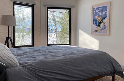 La Conception Chalet De Esquí | Cozy chalet on a lake close to Tremblant
