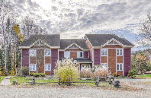 Mont-Tremblant Chalet De Esquí | Cozy Chalet on the 9th Hole La Bête Pool Golf