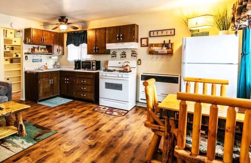 Sugarloaf Cabina | Cozy chalet perfect for a relaxing getaway!