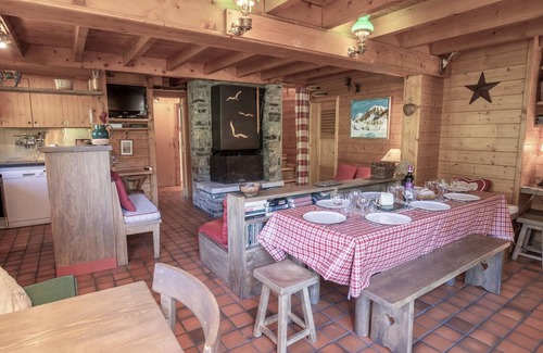 Meribel Centre Chalet De Esquí | Chalet acogedor · A pie de pistas · Chimenea · WIFI gratis