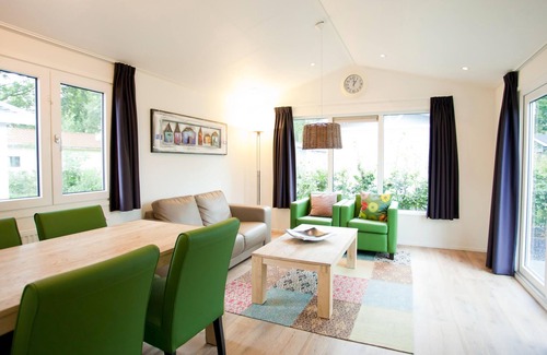 Hulshorst Chalet De Esquí | Acogedor chalet con lavavajillas, en un parque de vacaciones en Veluwemeer