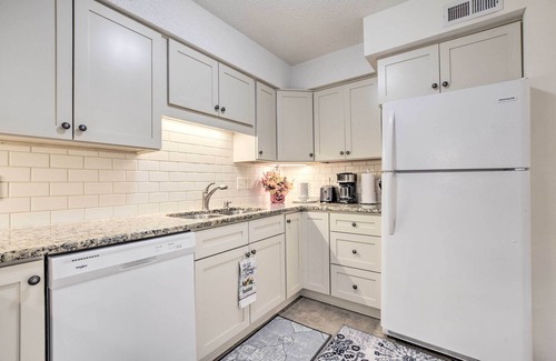 Chapel Hill Condominio | Cozy Chapel Hill Condo ~ 2 Mi to UNC & Dtwn!