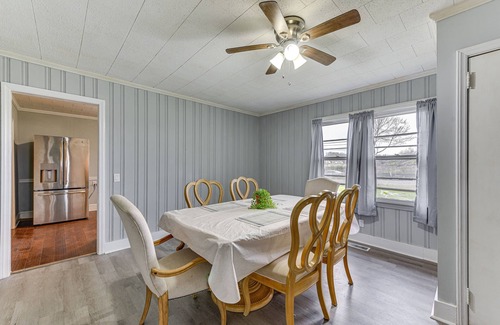 Charlotte Casa | Cozy Charlotte Home w/ Fire Pit ~ 6 Mi to Uptown!