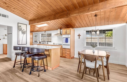 La Habra Casa | Cozy Charm! Fully Furnished Retreat OC + LA