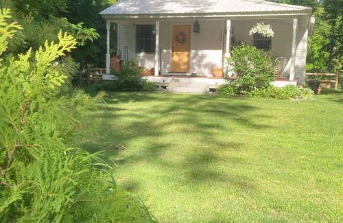 Wardsboro Casa | Cozy, charming mountain home.