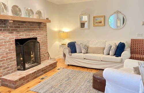 Wardsboro Casa | Cozy, charming mountain home.