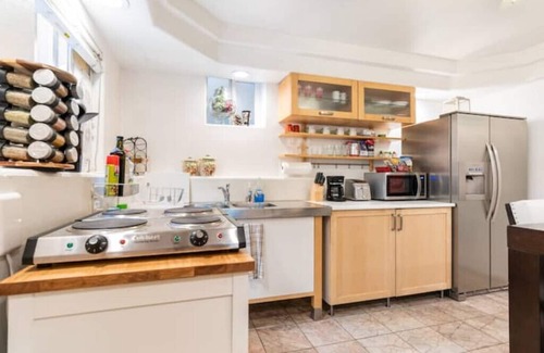 Belmont Heights Casa | Cozy & charming place, walk to beach, shops & dine