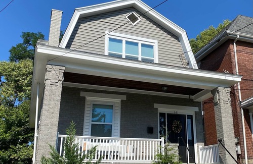 East Price Hill Casa | Cozy Cincinnati Home Located Just Minutes from Downtown, Stadiums, and More!