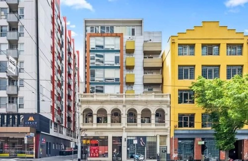 Carlton South Apartamento | Cozy City Apartment - 1 Bedroom with Balcony
