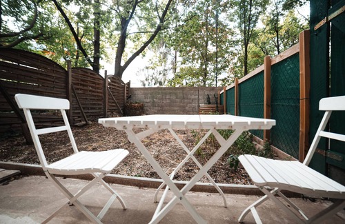 Neulerchenfeld Condominio | Cozy City Studio, big Private Garden, 8 min to city center
