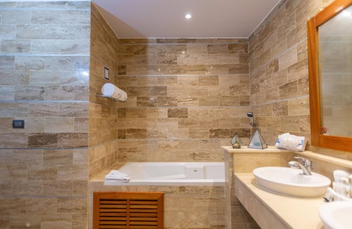 Munoz Apartamento | COZY & CLEAN 2 Bed Studio With 5 star amenities