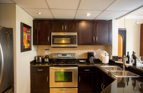 Munoz Condominio | COZY & CLEAN 2 Bedroom Presidential Suite next to beach
