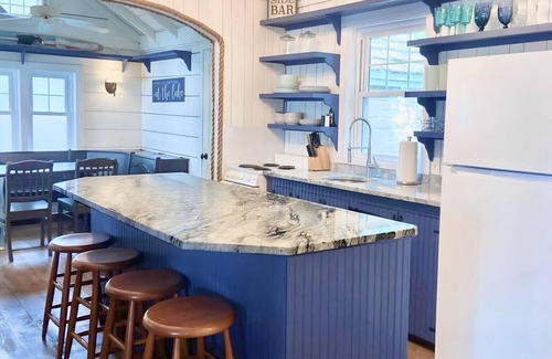 Annandale Cabaña | Cozy Clean Cottage on Clearwater