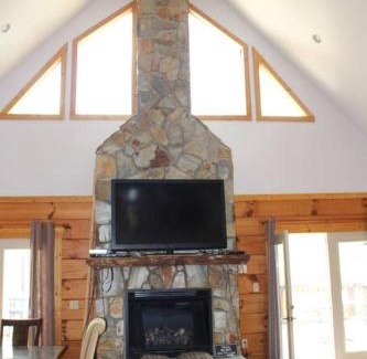 Murphy Casa | Cozy, close to Murphy, NC, Blue Ridge, GA, pet friendly