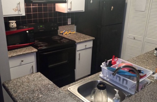Peachtree Corners Casa | Cozy & Close to EVERYTHING! 2 bedroom 2 bath!