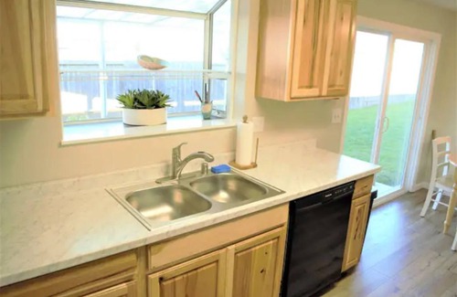 McKinleyville Casa | Cozy Coastal Getaway- Feels Just Like Home