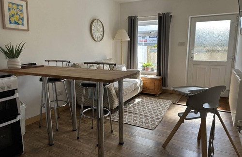 Saint Erth Praze Cabina | Cozy Coastal Lodge in Hayle