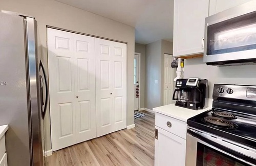 Port Royal Casa | Cozy, Coastal Retreat! Minutes from Parris Island!
