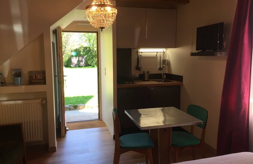 Chaparon Apartamento | Acogedor capullo en el borde del lago de Annecy