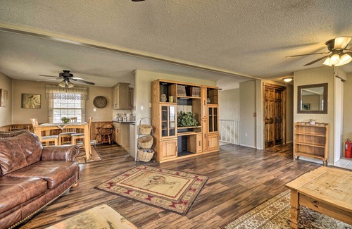 Cody Cabaña | Cozy Cody House <10 Mi to Buffalo Bill Center!