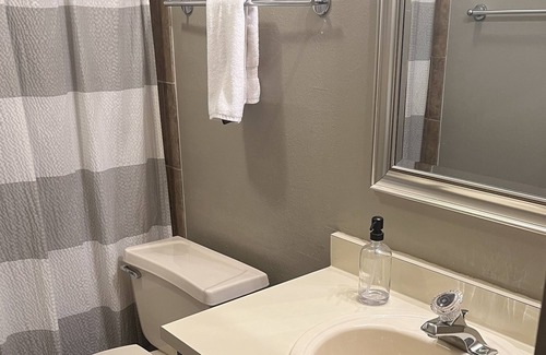 Gleneagle Casa | Cozy Colorado Springs Retreat! 2bdr with office ready to work from home!