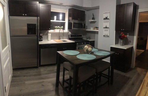 Oak Park Apartamento | Apartamento acogedor, confortable y conveniente. Cerca de todo!